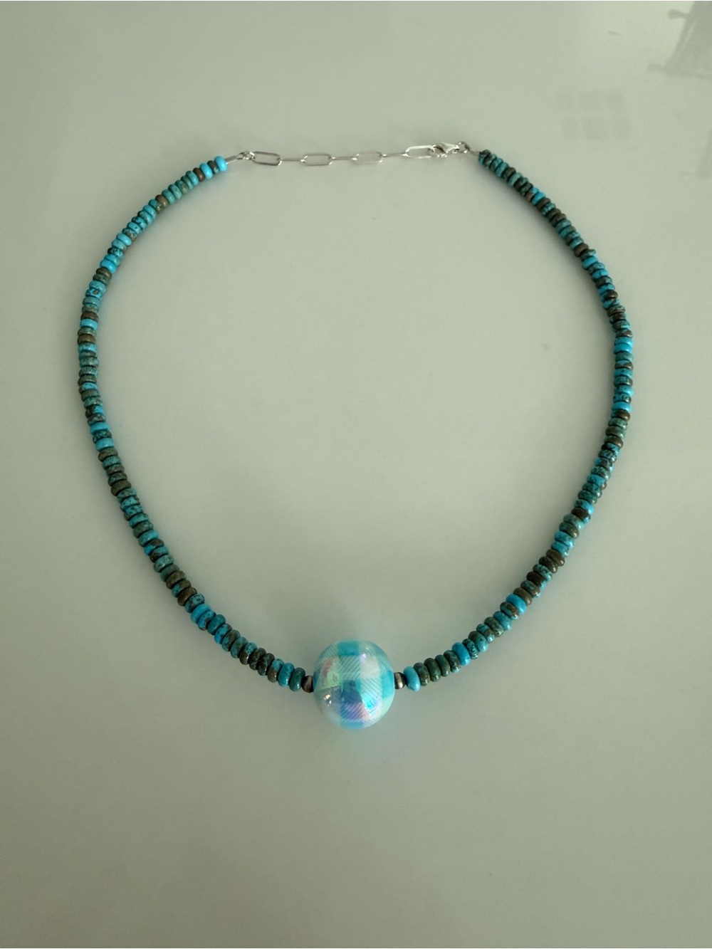Nizhoni Traders - #8 Turquoise Beaded Necklace with Iridescent Focal Bead. NWOT